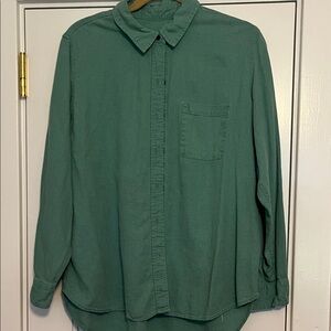 Universal Thread linen set size large 
Broken in but no tears or stains